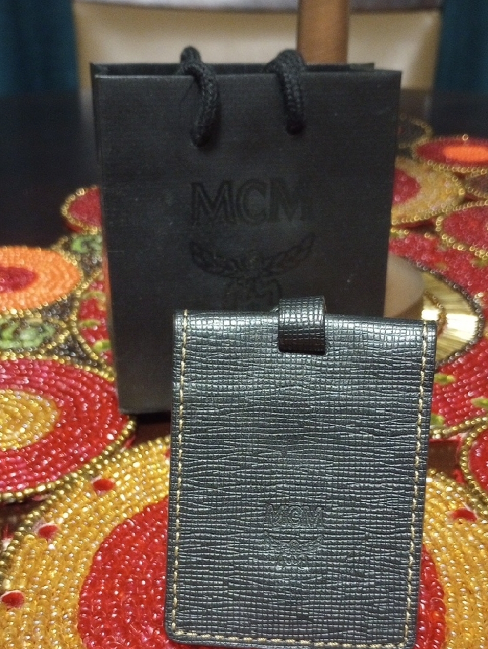 New MCM Luggage Tag With Gift Bag - Picture 9 of 14